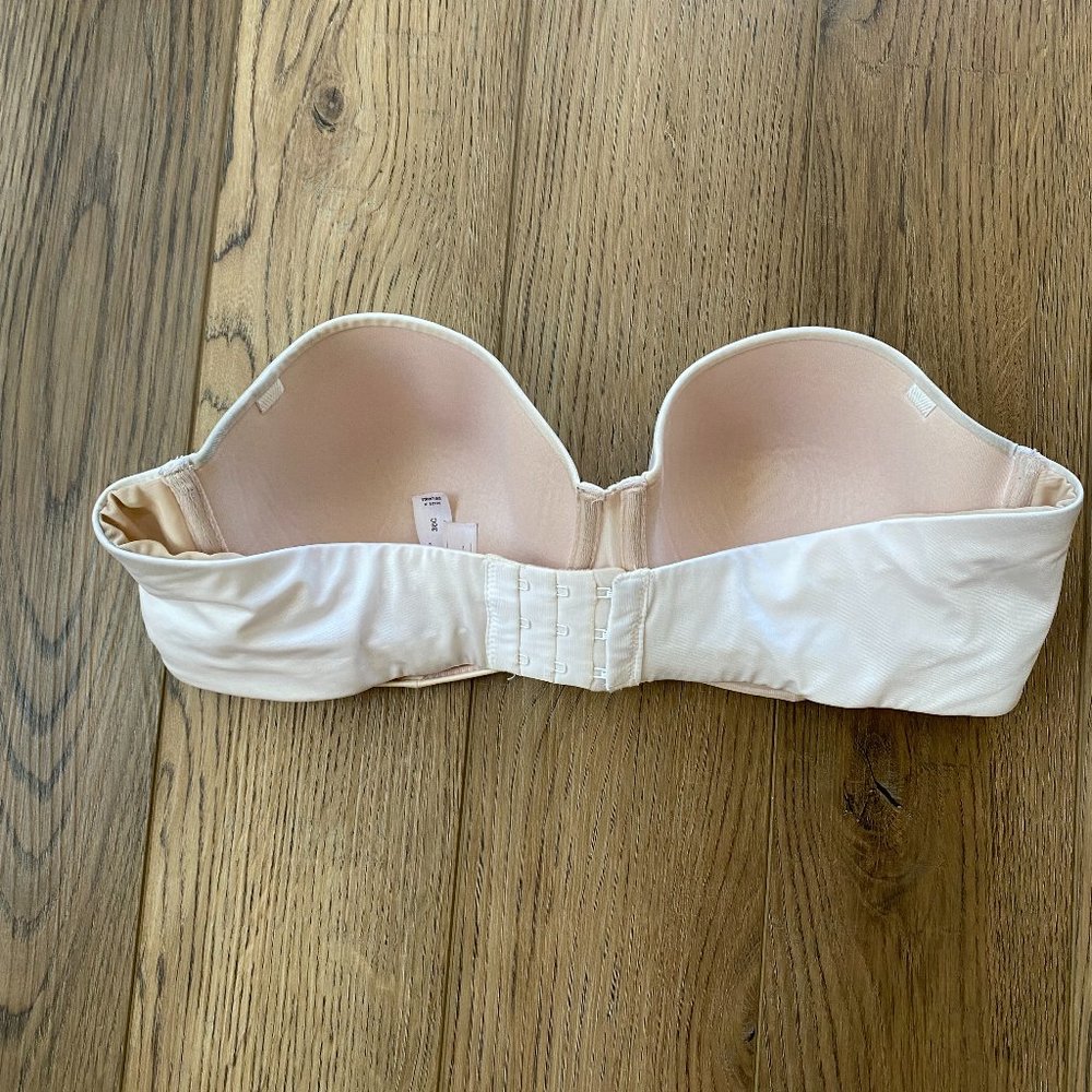Auden | Lightly Lined Strapless Bra | White - Picture 5 of 7